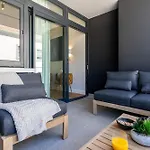 Jade Views Sea Point - Studio, Pvt Balcony, Views